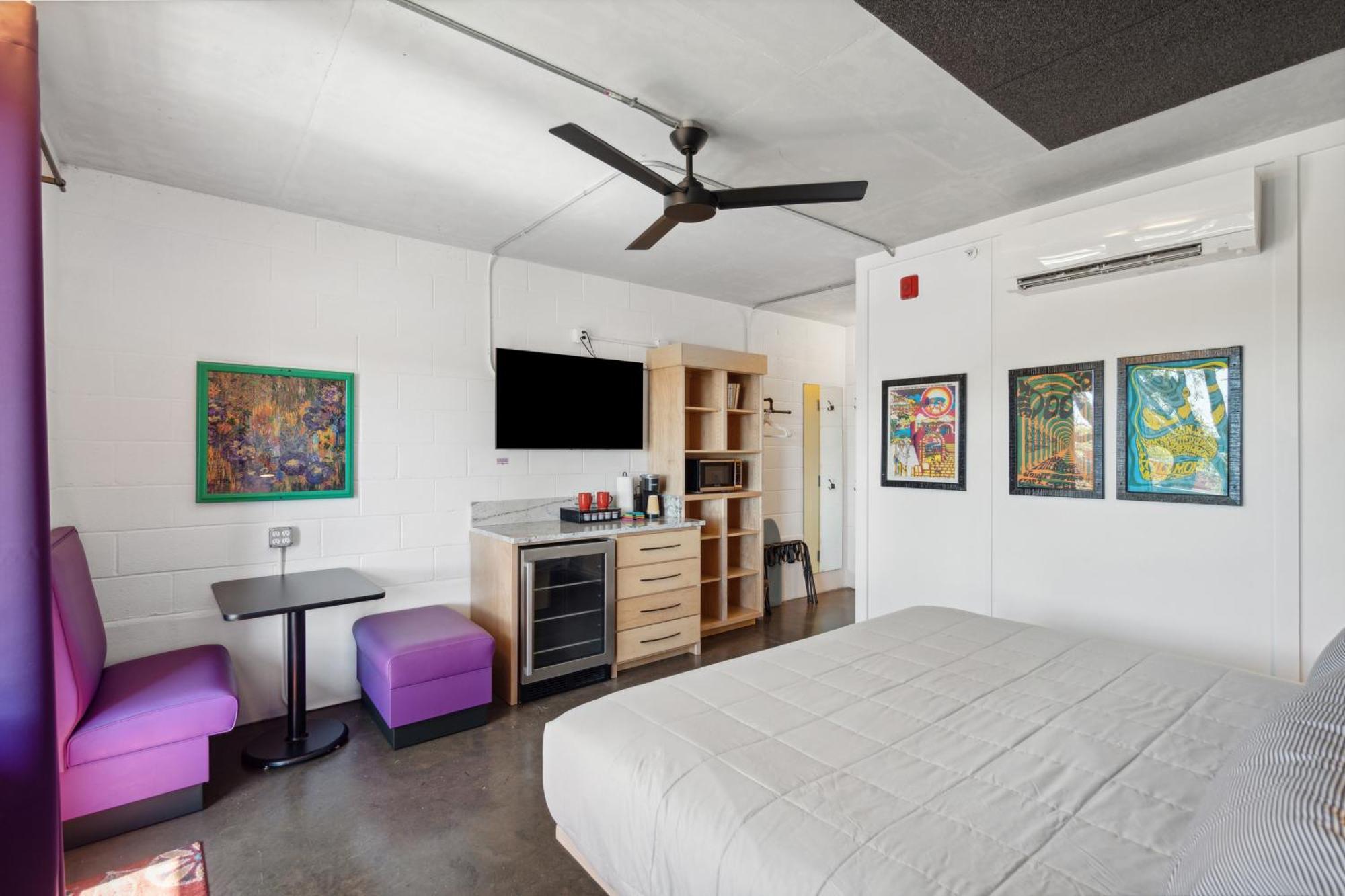 Boutique Vera Hotel In The Heart Of Folly Beach Exterior photo
